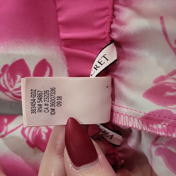 Victoria's Secret Floral Pajama Bottoms - Picture 9 of 10